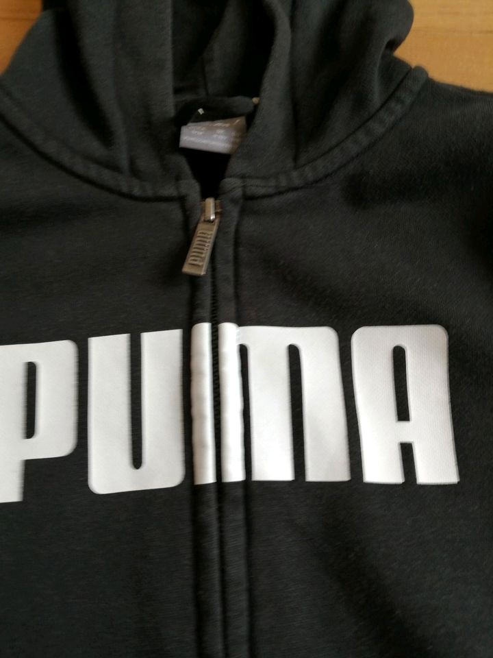 Puma schwarze Strickjacke, Sweatshirtjacke Gr. 140 in Eltville