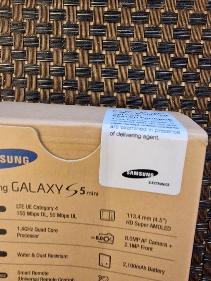 Samsung Galaxy S5 Mini 16GB shimmery White Weiss, Neu, Versiegelt in Frankfurt am Main