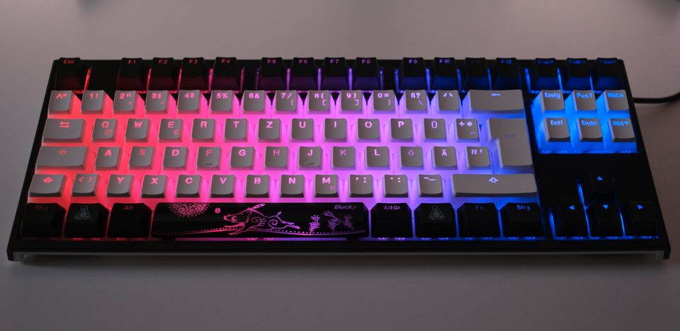 Ducky ONE 2 TKL PBT Gaming Tastatur, MX-Silent-Red, RGB LED in Darmstadt
