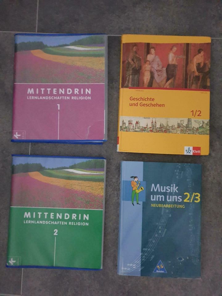Schulbücher Gymnasium Religion/Geschichte/Musik in Herzlake