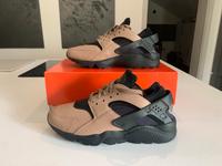 Nike Air Huarache LE / Toadstool / Black chestnut Brown / EU 44.5 Bayern - Neukirchen b Hl Blut Vorschau