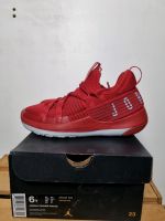 NEU - SIZE 38,5 - JORDAN TRAINER PRO BG SNEAKER BASKETBALL ROT Hessen - Hanau Vorschau