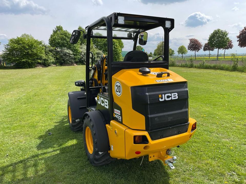 JCB 403 Plus Hoflader in Salzkotten