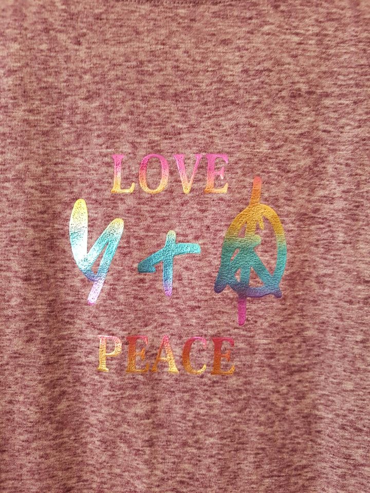 2 T-Shirts Love & Peace von MANDALA Yoga Spiritualität in Leipzig