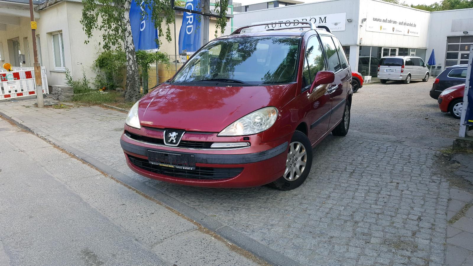 Abbildung des Autos Peugeot 807 2.0 HDI OHNE…