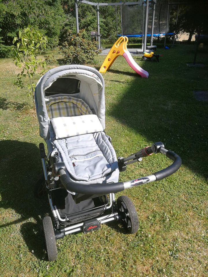 TOP! Kinderwagen von Harten inkl. Adapter für Babyschale in Stadt Wehlen