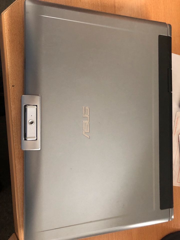 Asus F5Z Notebook Laptop AP146A PC in Ladbergen