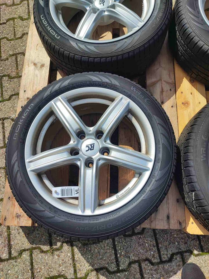 Winterreifen Nokian 225/50 R17 94 V BMW 1er 3er 5er X3 in Bergheim