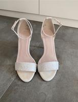 weiße High Heels mit Knöchelriemen Bayern - Essenbach Vorschau