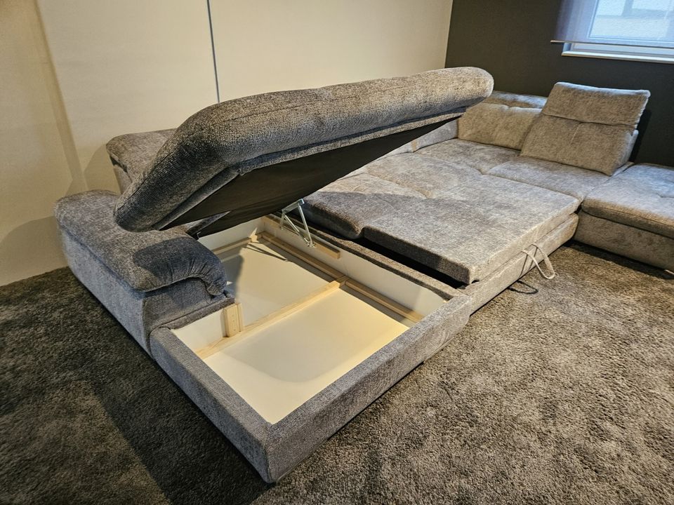 NEU XXL Wohnlandschaft Couch mit Bett Stauraum Sitzverstellungen in Stadtlohn