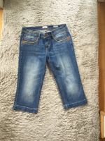 Neuwertige Tom Tailor 3/4 Jeans gr. 29 Hessen - Neu-Anspach Vorschau