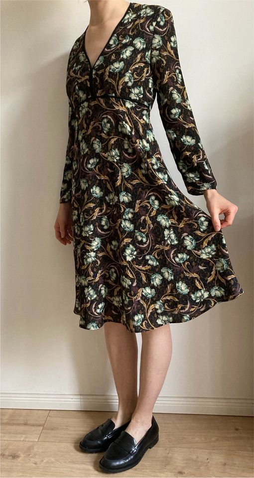 Fließendes Kleid Mango Suit, floral Blumen, XS, Damen in Leipzig