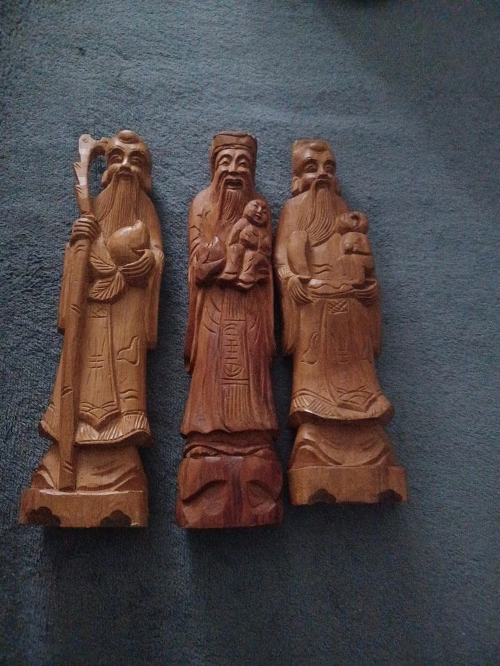 3 Holzfiguren in Halle