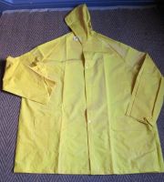 gelbe Regenjacke Fpunkt UNISEX 82/84 Übergröße Berlin - Treptow Vorschau