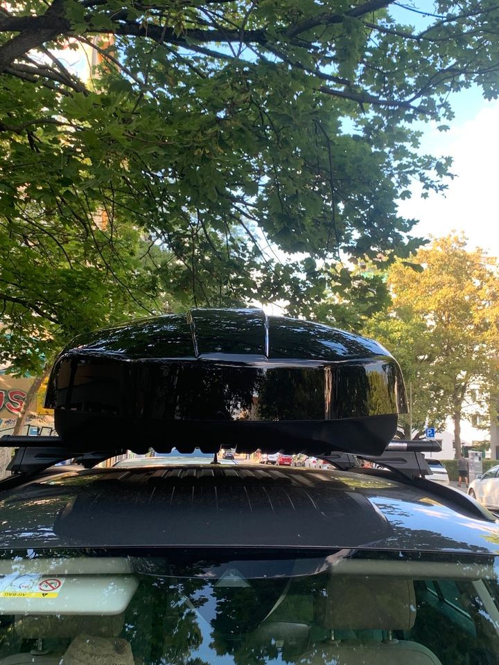 Dachbox Thule zu Vermietung 400 ltr. in Berlin