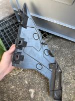 BMW X5 F15 Halter Seitenwand vorne links 51657337093 7337093 Baden-Württemberg - Pforzheim Vorschau