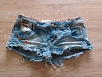 Sexy Sommer Jeans Shorts Hot Pants in Gr. M mit vielen Details Dresden - Laubegast Vorschau