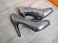 Pumps neu und ungetragen Größe 36 Silber glänzend Bayern - Klosterlechfeld Vorschau