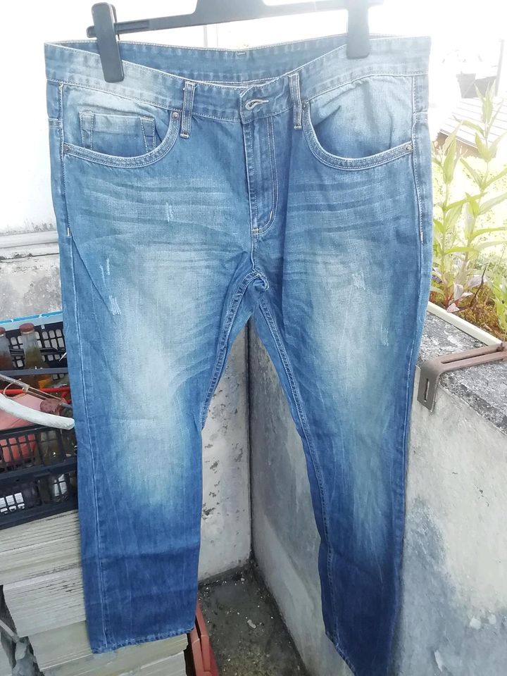 Herren Blue Jeans Gr. 36/32 BUFFALO Skinny destroyed look in Hemer