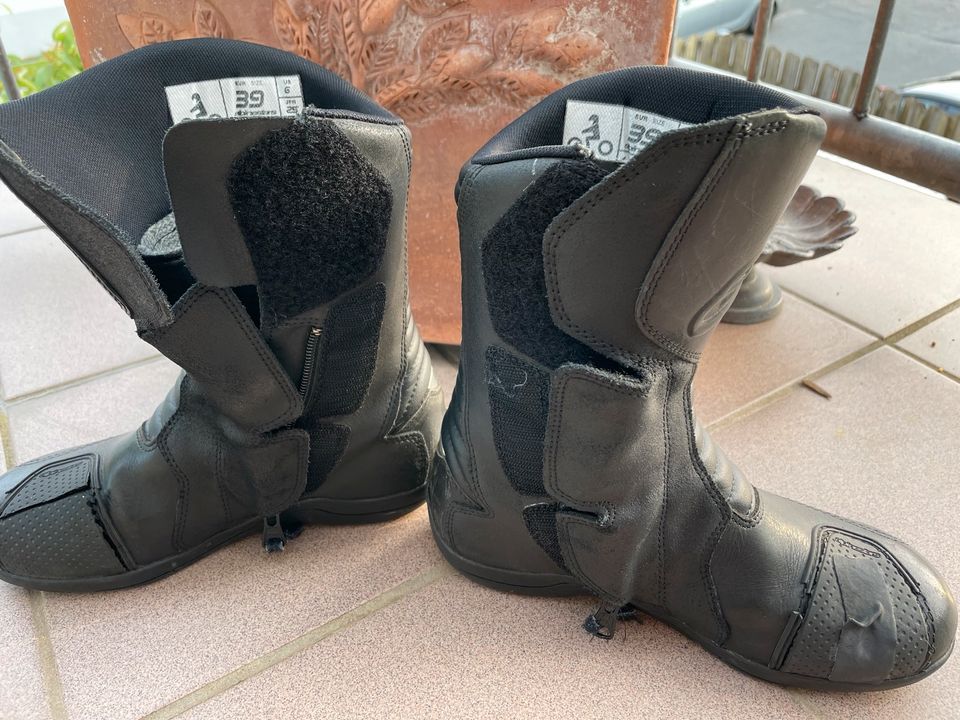 Alpinestars Motorradstiefel für Damen, 39 reparaturbedürftig in Bonn