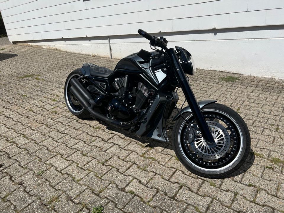 Harley-Davidson Night Rod VRSCDX Umbau NLC AMG in Wuppertal