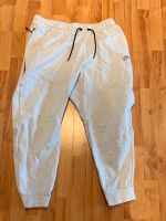 Nike Hose Tech Fleece Weiß meliert Größe XL neuwertig Berlin - Charlottenburg Vorschau