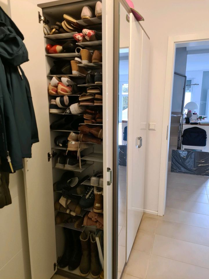 Garderobe Schrank Schuhschrank Spiegel in Dieburg