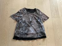 Shirt mit Kette Gr. 42 wie neu Hessen - Nidderau Vorschau