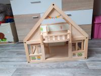 Puppenhaus aus Holz + Möbel + Figur Connie und Freund Hessen - Neukirchen Vorschau