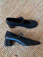 Mary Janes COS Pumps Lederriemchen Gr. 41 Sachsen - Chemnitz Vorschau