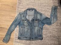 ZARA Jeansjacke – Größe S – klassisch & zeitlos Kreis Ostholstein - Eutin Vorschau