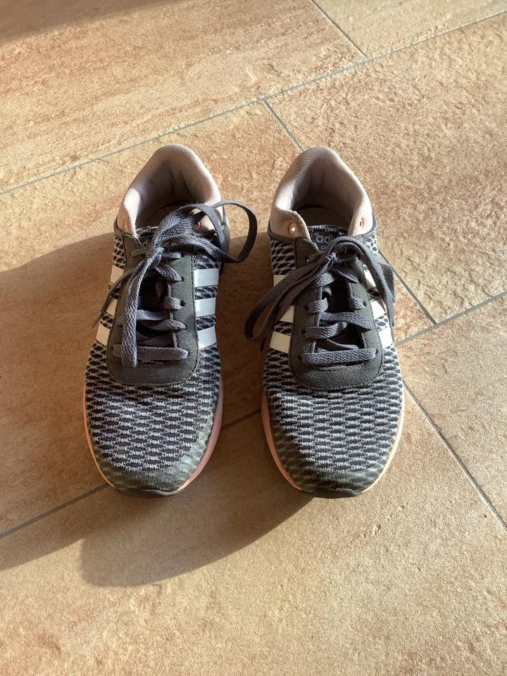 Adidas cloudfoam race Schuh Gr. 38 in Brandenburg Muhlenbeck kleinanzeigen