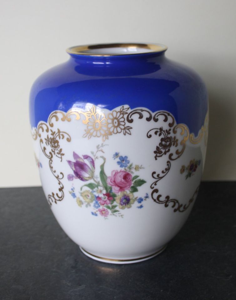 dekorative Vase,blau, gold, geblümt, VEB Reichenbach Porzellan in Muldestausee