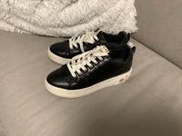 Guess Damen Sneaker Schuhe gr 39 schwarz Köln - Köln Dellbrück Vorschau