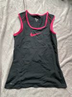 Nike Sporttop in Größe S schwarz pink Nordrhein-Westfalen - Hückeswagen Vorschau