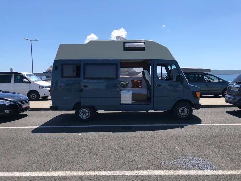 Mercedes T1 207d Wohnmobil H- Kennzeichen TÜV in Mönchengladbach