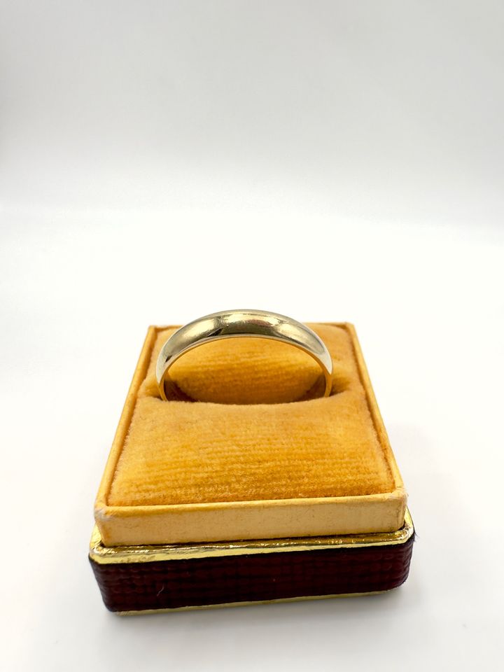 Klassisch schlicher Vintage Herren Ehering aus 333 Gold in Gr.65 in Hamburg
