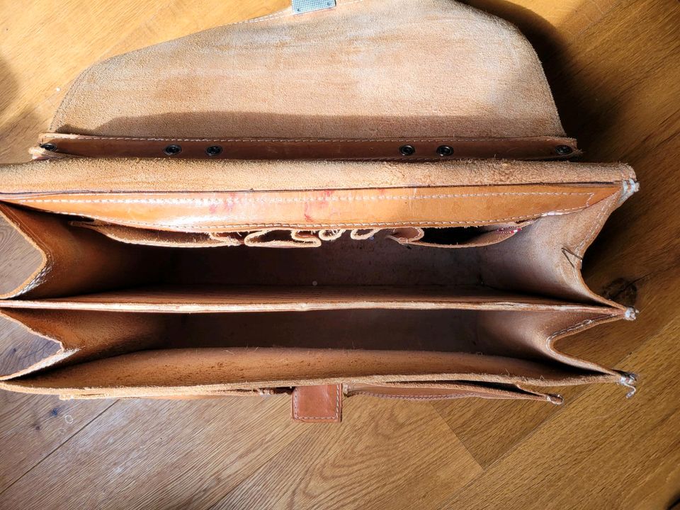 Büchertasche Leder in Bremen