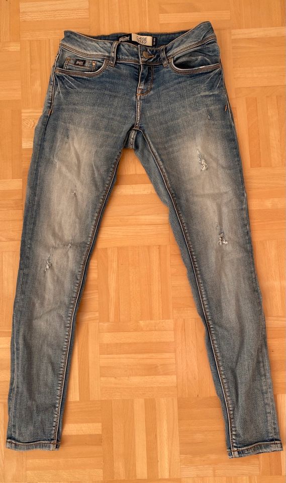 Superdry Jeans 26W L30 in Rheinland-Pfalz - Trier | eBay Kleinanzeigen ist  jetzt Kleinanzeigen