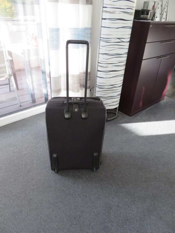 SAMSONITE 2-Rollen Trolley/Koffer schwarz Volumen 41 l neuwertig in Kiel