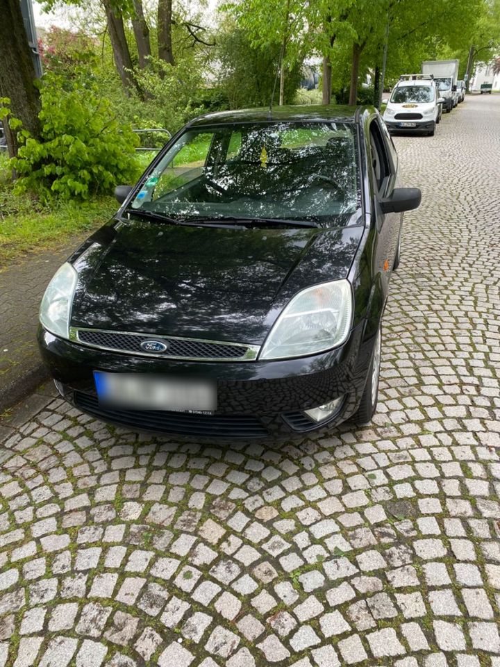 Ford Fiesta 1,4 16V Ambiente Ambiente in Karlsruhe