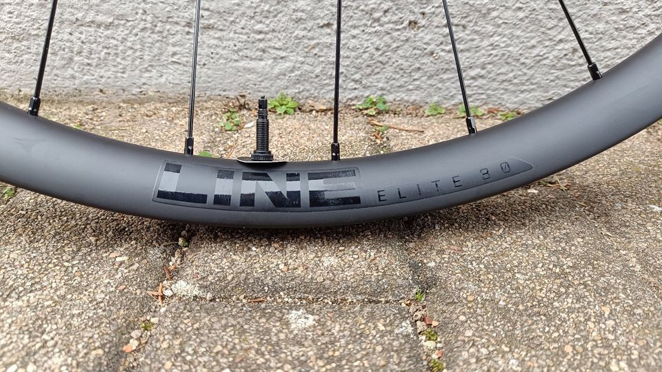 Bontrager Line Elite 30 Carbon-Laufradsatz 29" Boost in Freiburg im Breisgau