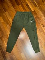 Nike Sportswear CLUB PANT dunkelgrün wie NEU Bremen - Huchting Vorschau
