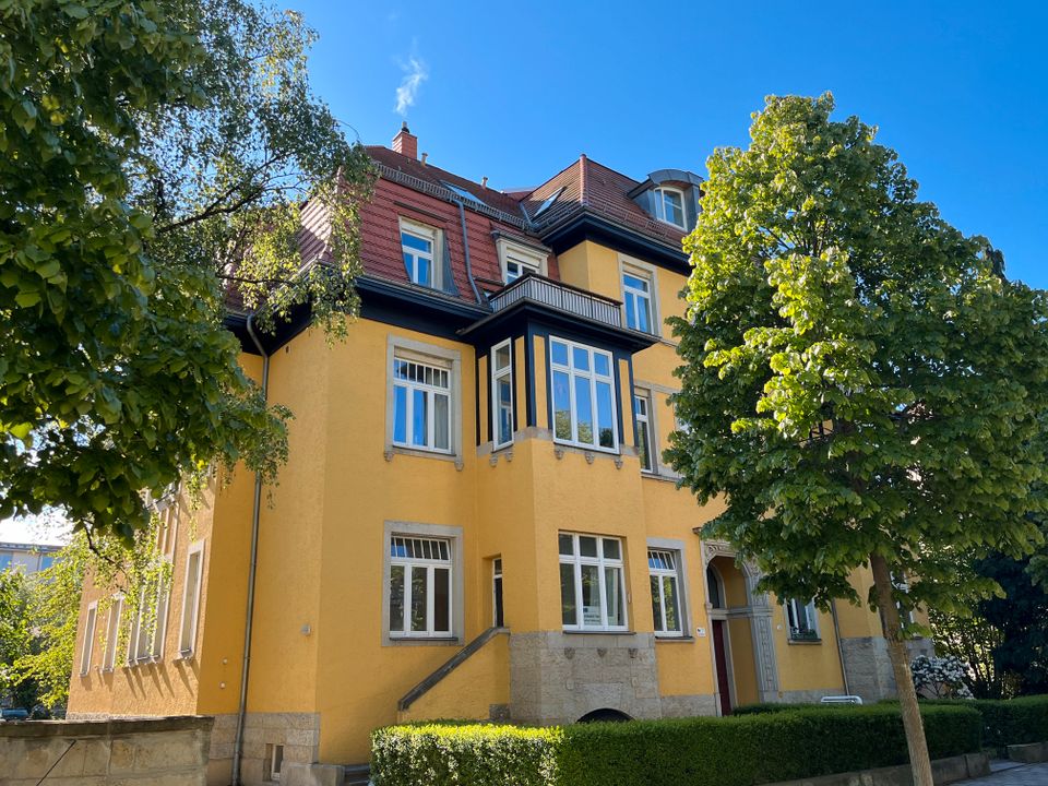 Großzügige 4-Raum Wohnung am Großen Garten ! in Dresden