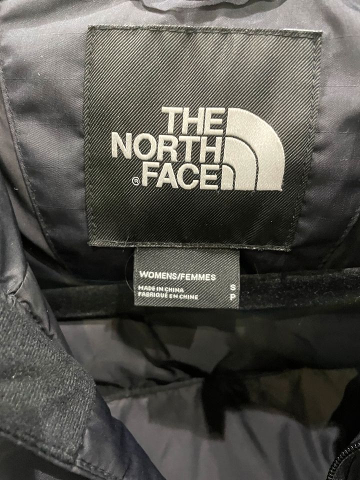 North Face 270 Damenwinterjacke in Gießen