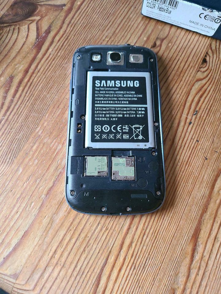 Samsung S3 GT--I9300 in Pebble Blue ***TOP gepflegt *** in Calw