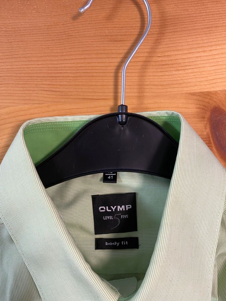8 Stück Olymp Hemden Herren Auswahl Bodyfit in Freiberg am Neckar
