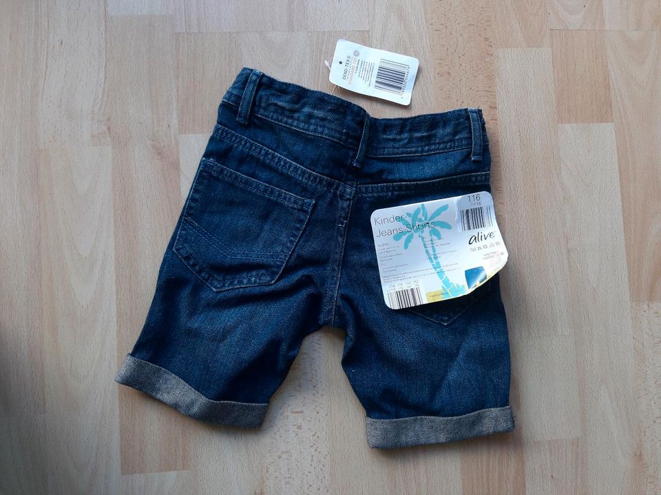 Neu! Shorts, kurze Hose, Gr. 116, Jeans  blau in Biberach an der Riß