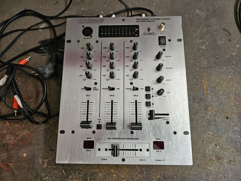 Mischpult von Behringer Pro Mixer DX 626 in Einbeck