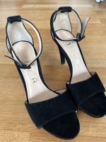 Unisa Pumps High Heels Sandalen 39 schwarz Verloursleder München - Bogenhausen Vorschau